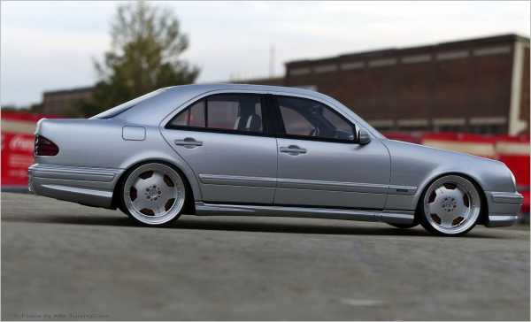 1:18 Mercedes E55 AMG W210 1999 mit 3tlg.AMG Alufelgen inkl. OVP